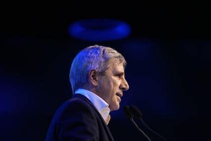El pronóstico de Cavallo sobre cuándo podría el gobierno de Milei .